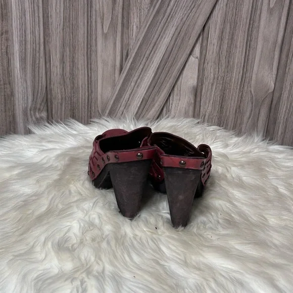 Nine West Red Leather Woven Mules-7.5 - Picture 4 of 6